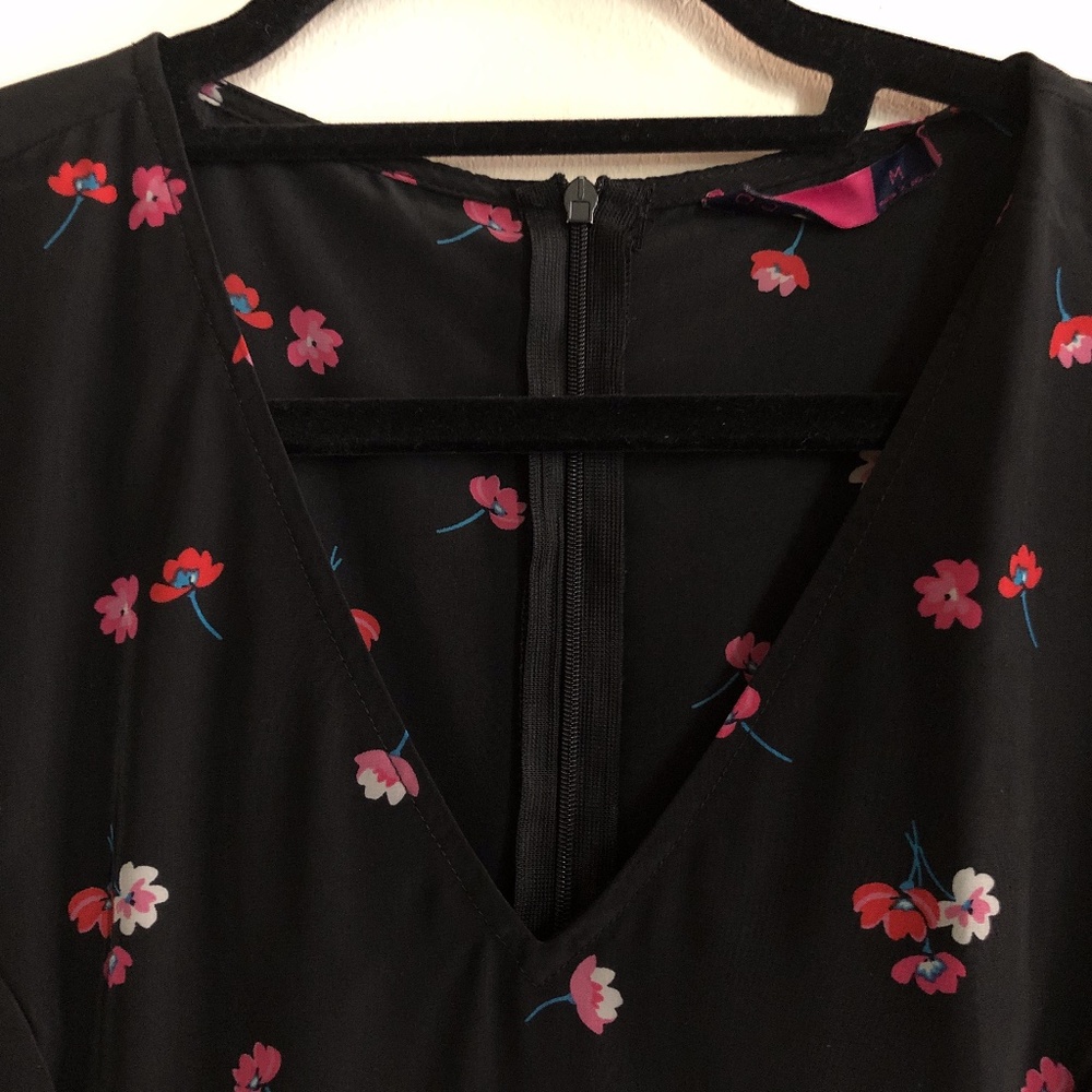 Floral Ruffled Mini Dress - Picture 5 of 6